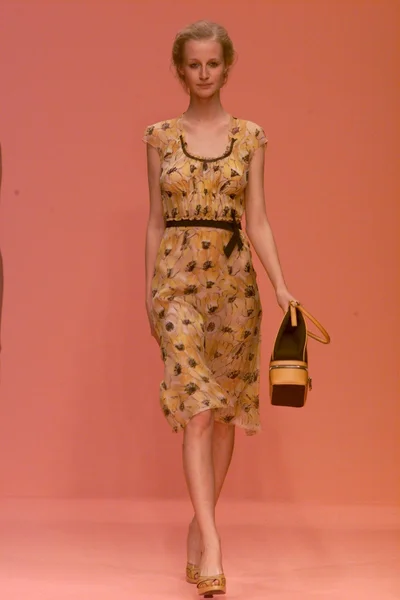 Look 13